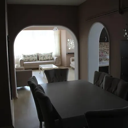 Apartamento Abbasi Apart 2 *